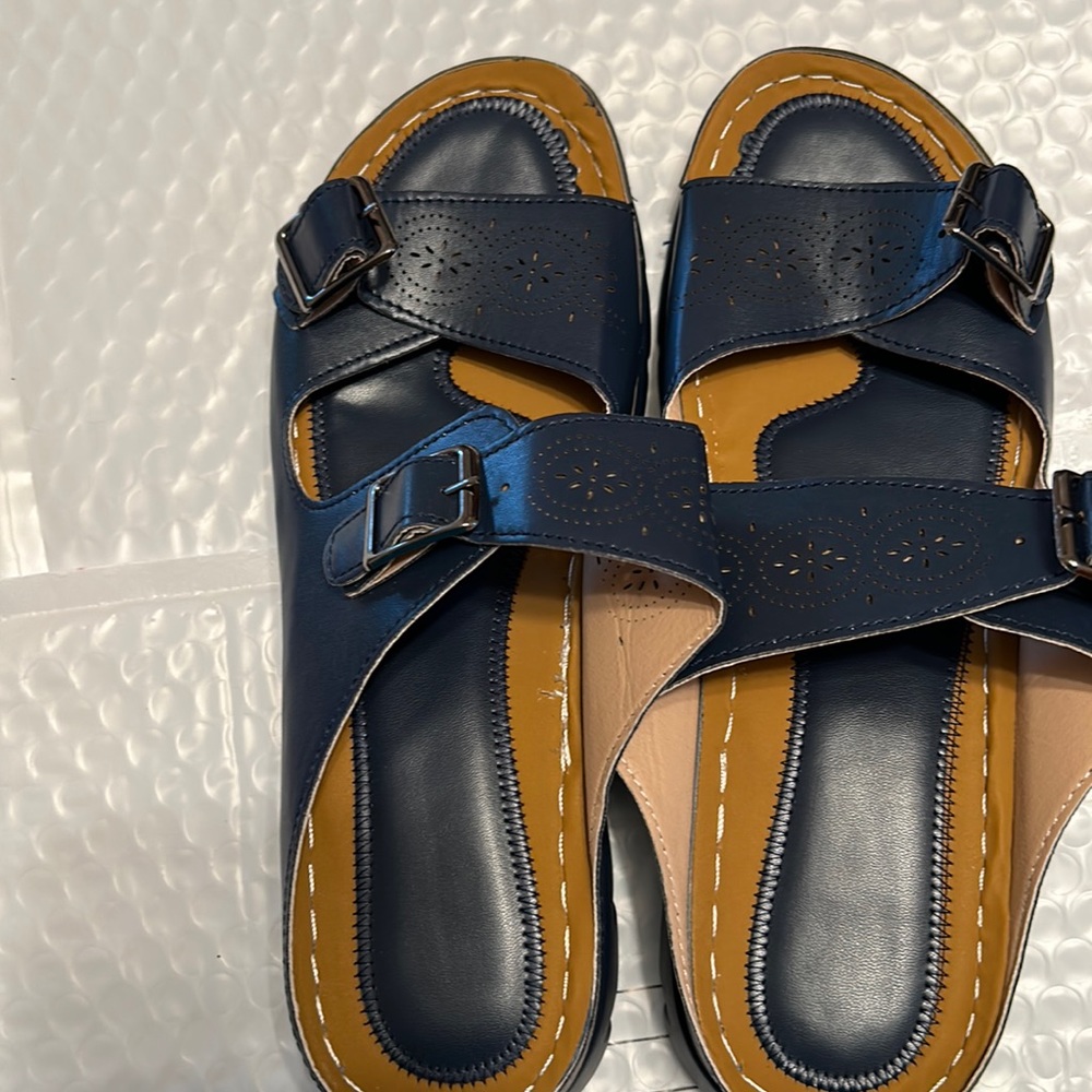 Brand new size 9 women’s sandals.